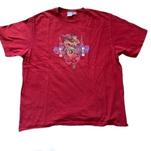 UTILITY dragon skateboard tee shirt XL red